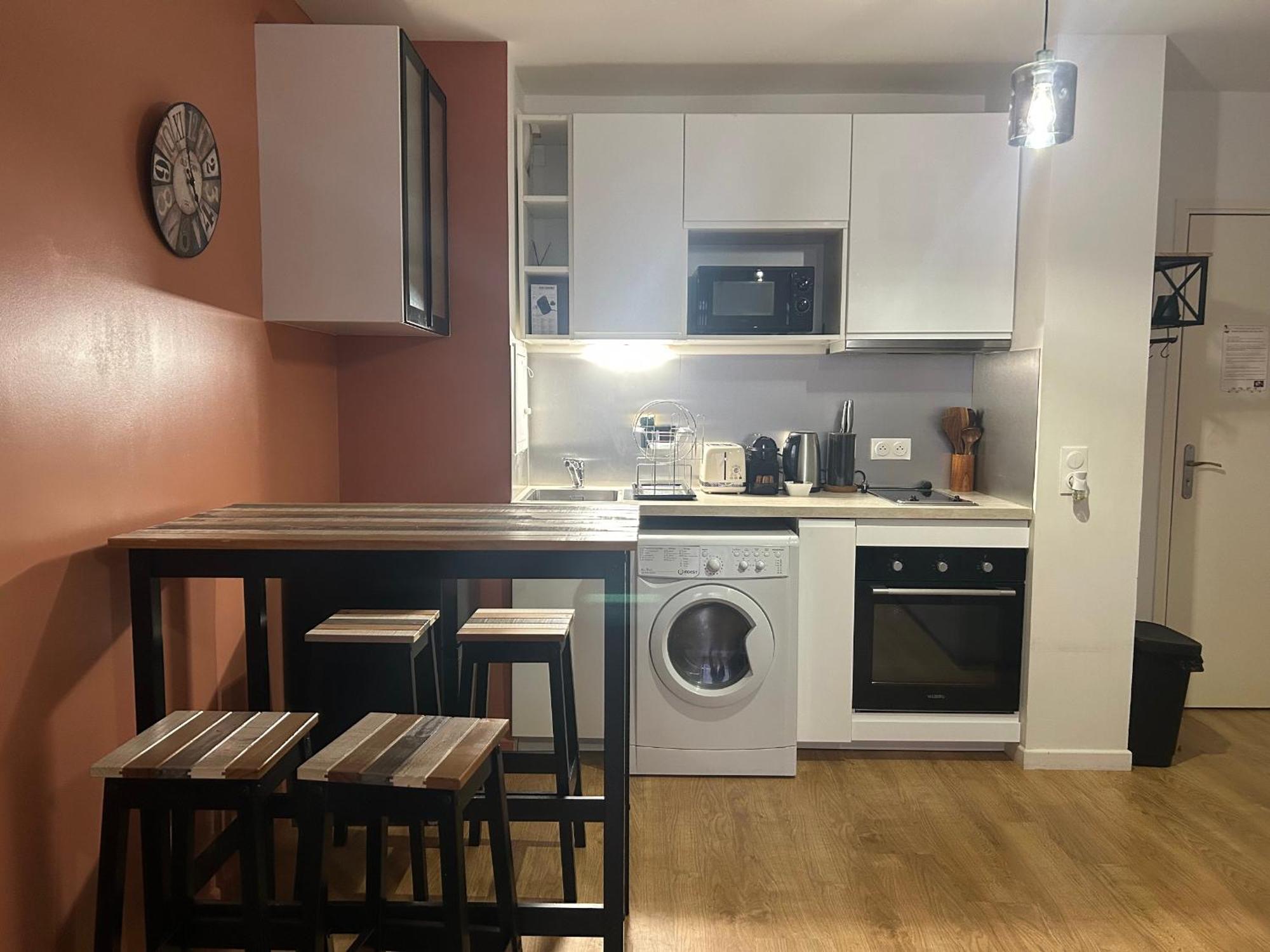 Studio Spacieux 4 Personnes Avec Terrasse Privee & Bureau - Gare A 4Min, Paris En 30Min Вилье-сюр-Марн Экстерьер фото