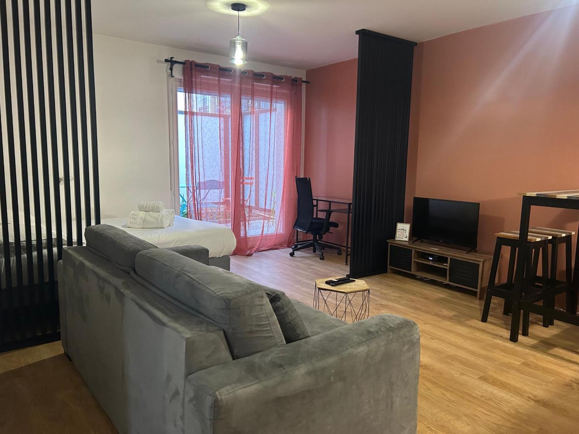 Studio Spacieux 4 Personnes Avec Terrasse Privee & Bureau - Gare A 4Min, Paris En 30Min Вилье-сюр-Марн Экстерьер фото